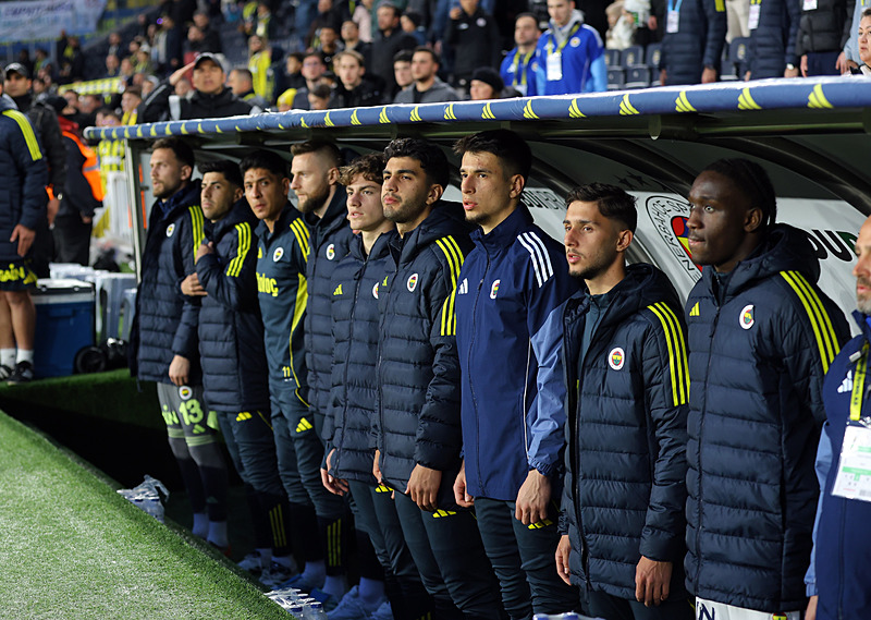 Fenerbahçe’de tam 10 ayrılık birden! Bunu kimse beklemiyordu
