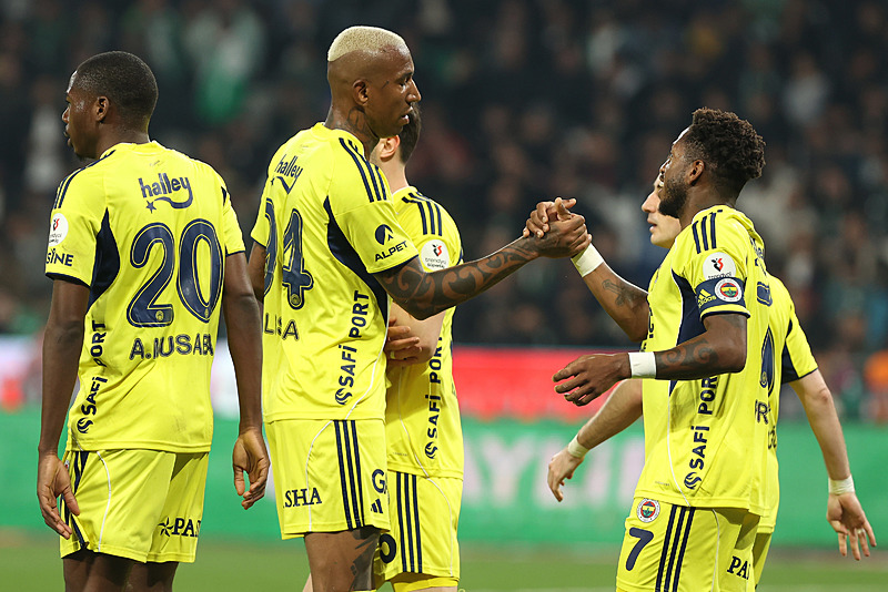 Fenerbahçe’de tam 10 ayrılık birden! Bunu kimse beklemiyordu