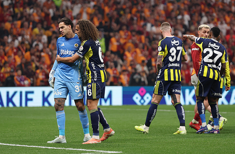 Fenerbahçe’de tam 10 ayrılık birden! Bunu kimse beklemiyordu