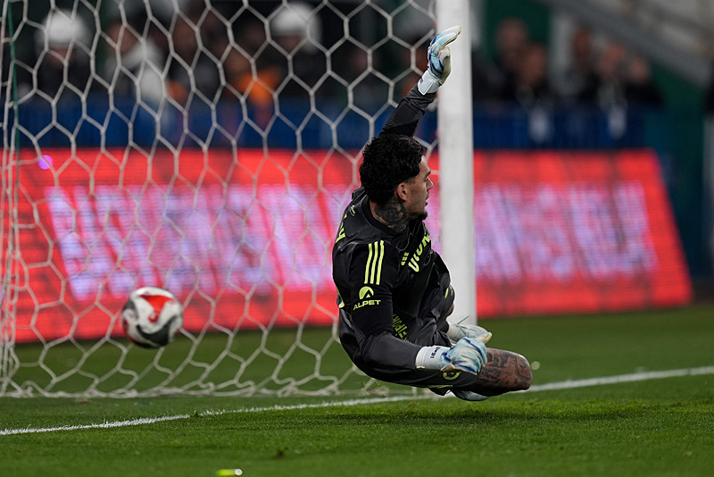 Ederson’un menajeri Jorge Mendes’ten şaşırtan istek! Gönderilmesi hiç iyi olmaz