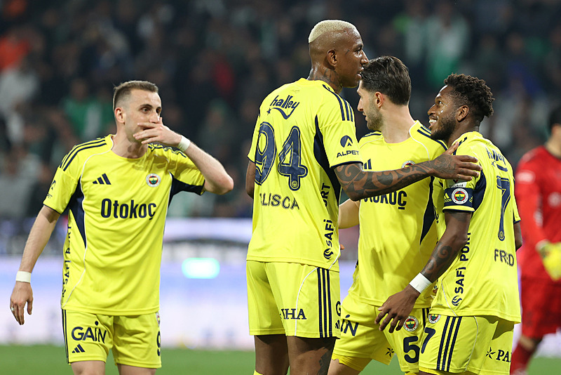 Fenerbahçe’de Paolo Maldini sürprizi! Başkan adayıyla bir araya geldi ve...