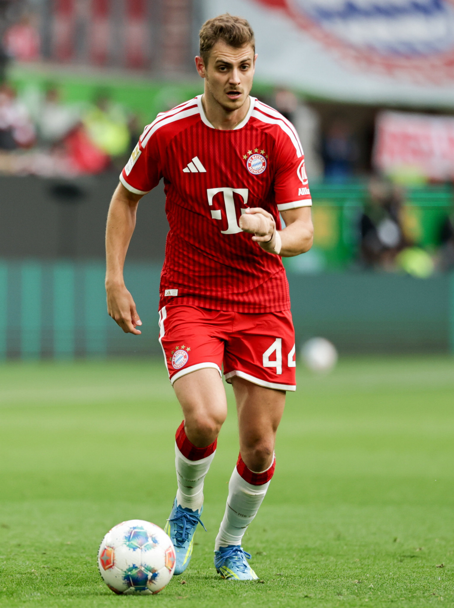 Galatasaray’dan transferde savunma için dev harekat: Stanisic ve Pavlovic...