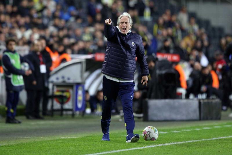 Fenerbahçe’de Aziz Yıldırım’ın önceliği Jorge Jesus!