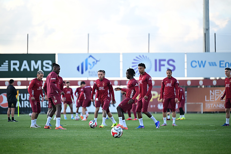 Galatasaray taraftarlarını heyecanlandıran gelişme! Bernardo Silva...