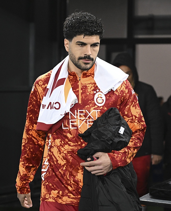 Galatasaraylı o isme Süper Lig’den talip!