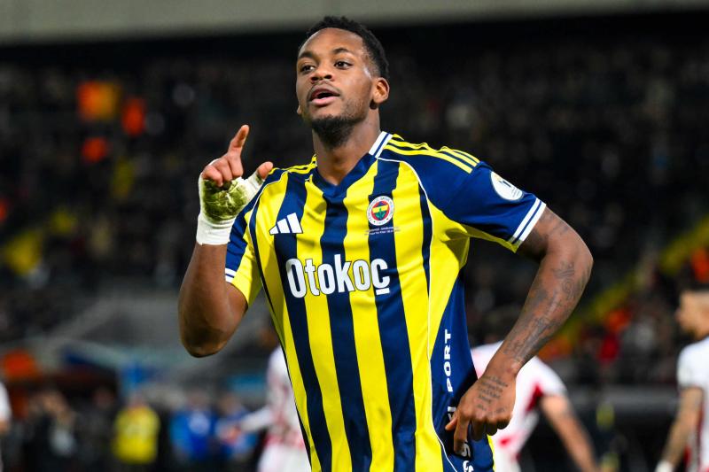 Galatasaray’dan Jhon Duran için flaş karar! Teklife verilen cevabı duyurdular
