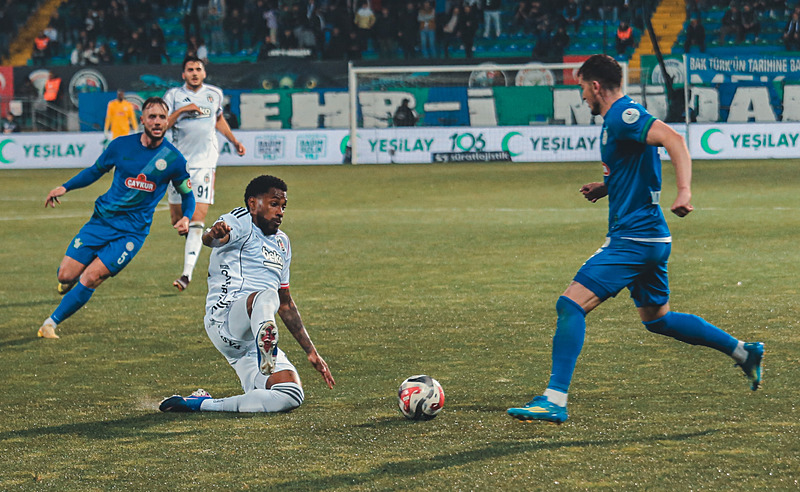 Spor yazarları Çaykur Rizespor-Beşiktaş maçını yorumladı!
