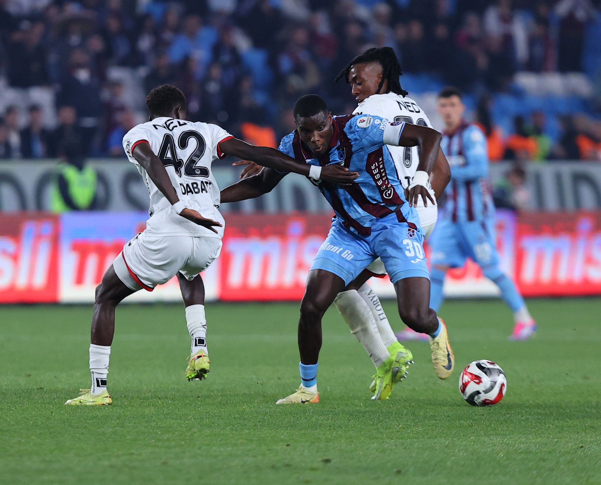 Spor yazarları Trabzonspor-Natura Dünyası Gençlerbirliği maçını değerlendirdi