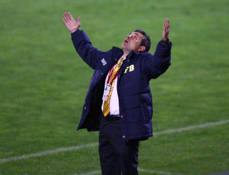 İşte Fenerbahçe’de 2 başkan adayının teknik direktör adayları! 2 İtalyan ve 1 Türk listede