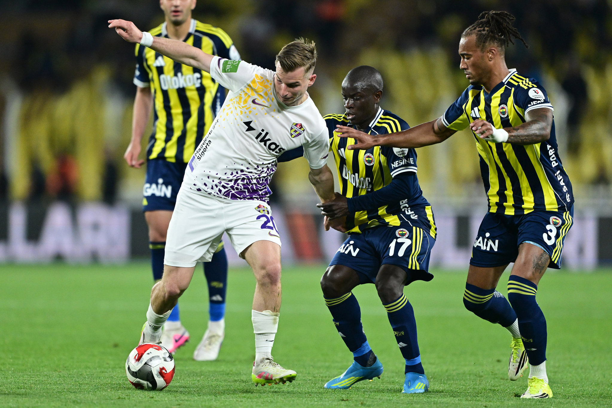 Spor yazarları Fenerbahçe-İkas Eyüpspor maçını değerlendirdi