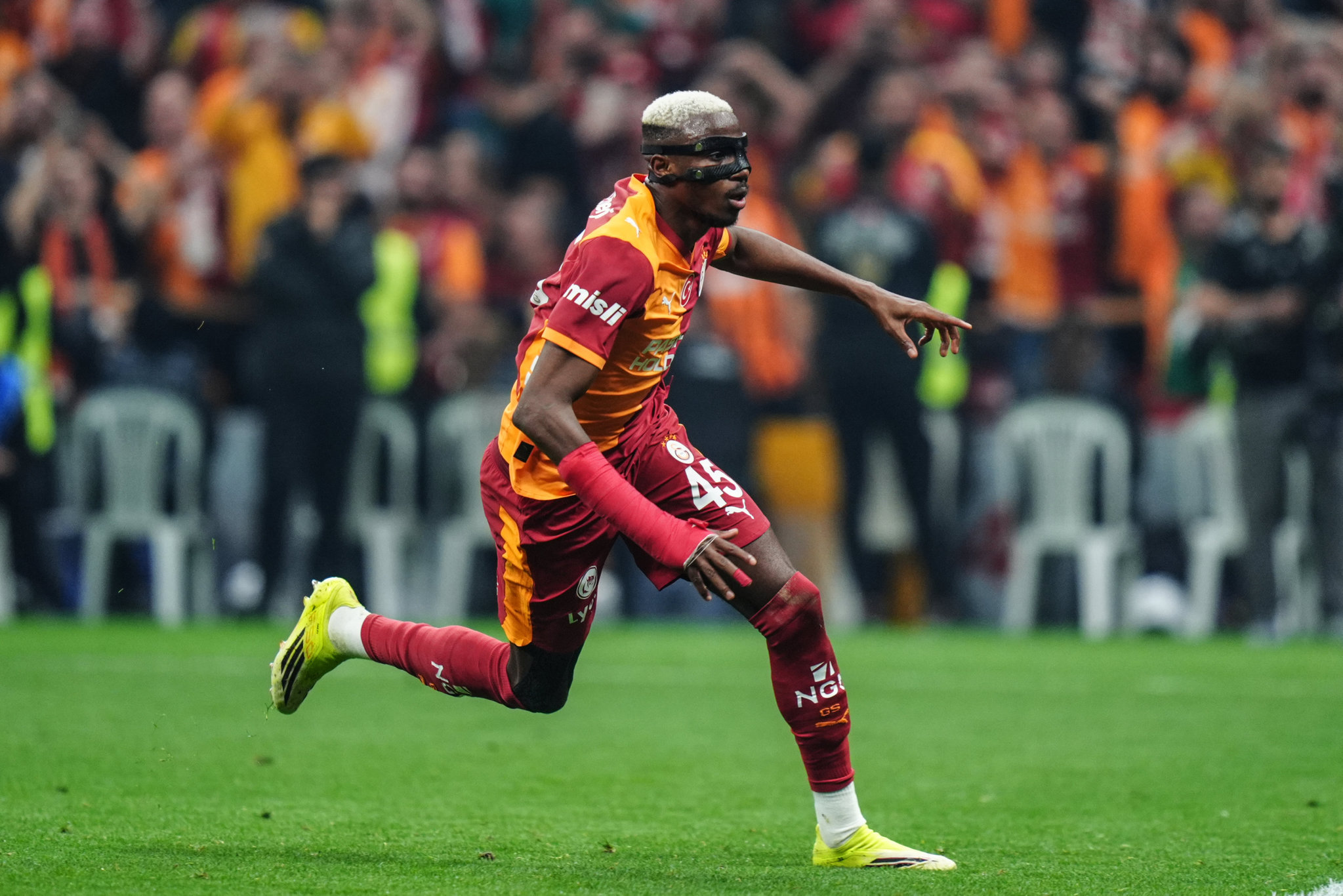 Victor Osimhen için flaş transfer iddiası! Yeni hocanın ilk isteği