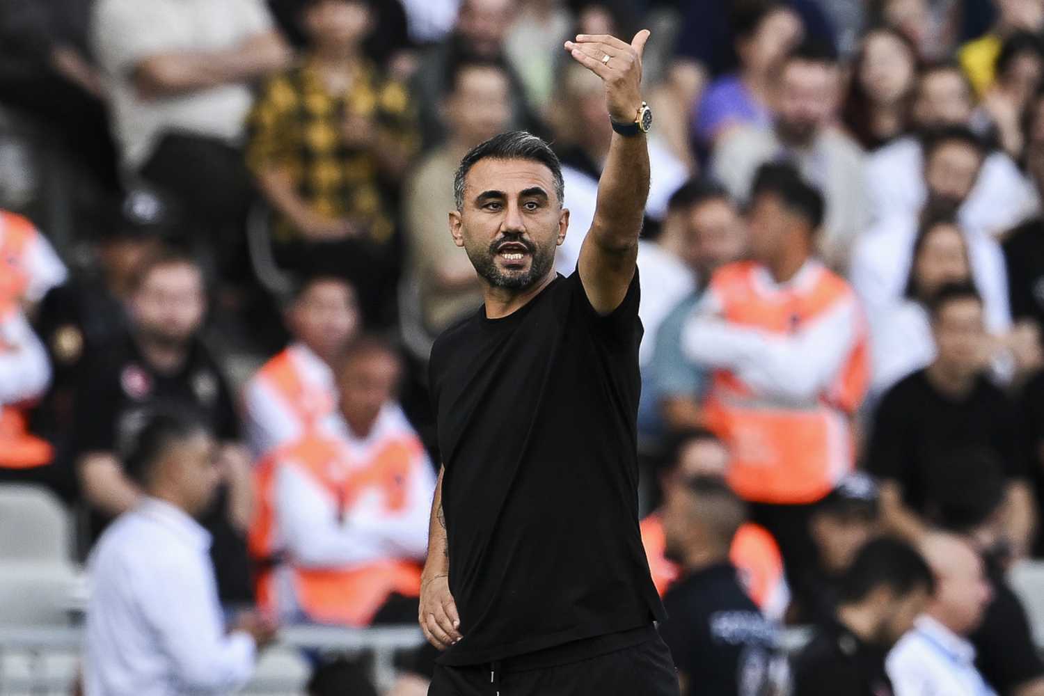 Fenerbahçe’de Aykut Kocaman’ın teknik ekibi netleşti! 3 isimle beraber çalışacak
