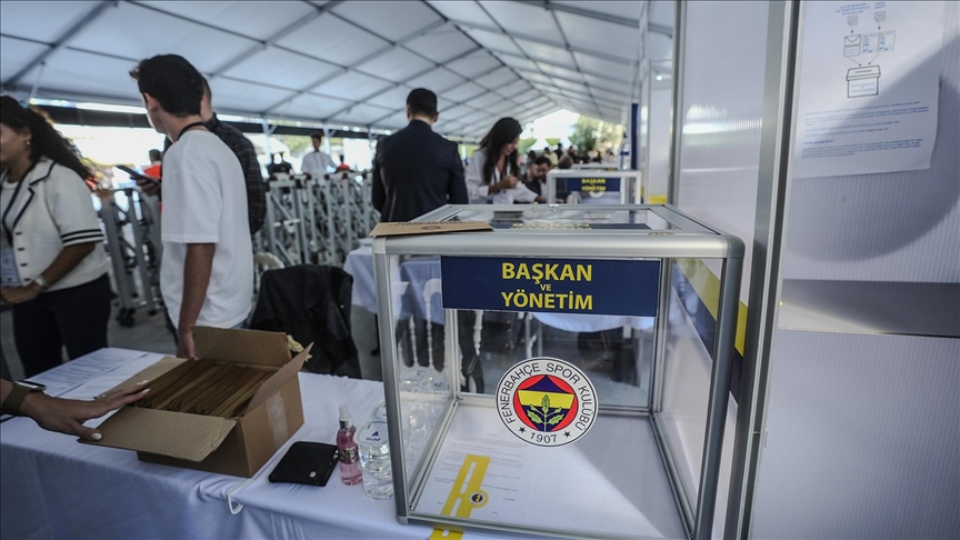 Fenerbahçe’de Aykut Kocaman’ın teknik ekibi netleşti! 3 isimle beraber çalışacak