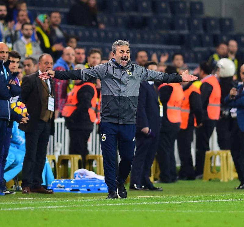 Fenerbahçe’de Aykut Kocaman’ın teknik ekibi netleşti! 3 isimle beraber çalışacak