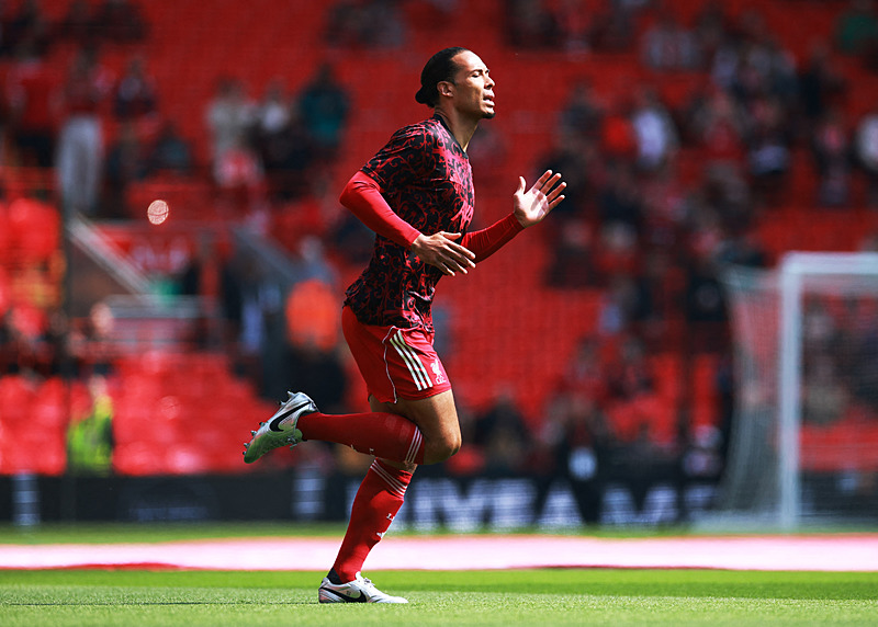 Galatasaray’ın Virgil Van Dijk transferinde Wesley Sneijder devreye girdi!