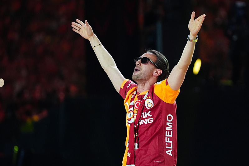 Avrupa devi Yunus Akgün’e talip oldu! İşte Galatasaray’ın kararı