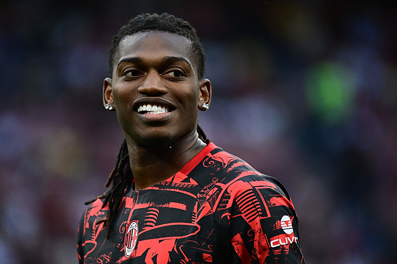 Galatasaray’dan transferde Fenerbahçe’yi şaşırtan Rafael Leao hamlesi!