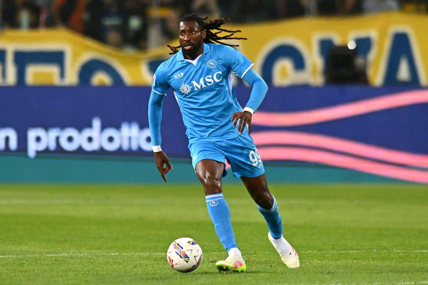 Galatasaray’dan Beşiktaş’a transferde Frank Anguissa çalımı!
