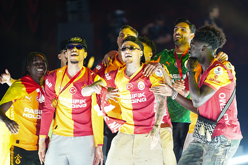 Galatasaray’da büyük değişim! 3 isim için ayrılık kararı