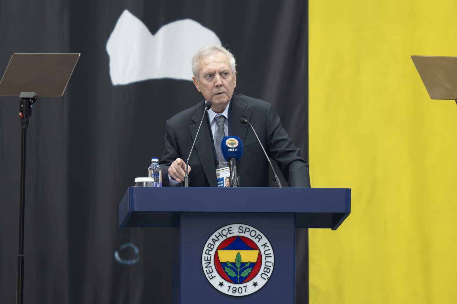 Aziz Yıldırım’dan Kocaman itirafı: Aykut hocayı açıklarsak seçimi kaybederiz diyorlar!