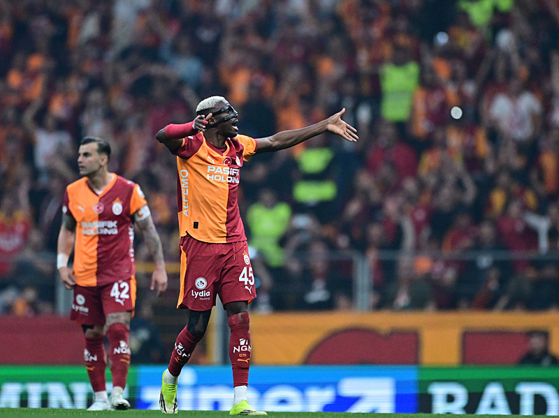 Nijerya patronu dedikoduyu sızdırmıştı! İşte Osimhen’in peşindeki takım