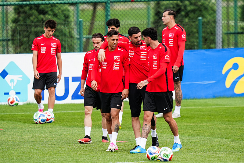 A Milli Takımımız Dünya Kupası öncesi sahada! İşte Montella’nın Kuzey Makedonya maçı 11’i