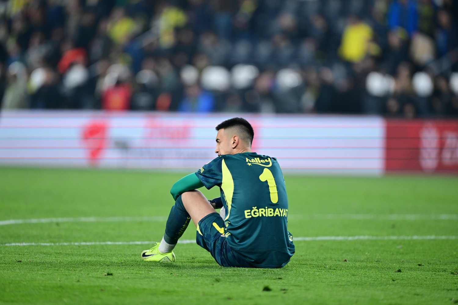 Fenerbahçe’de kaleci krizi! Kadro dışı ihtimali gündemde