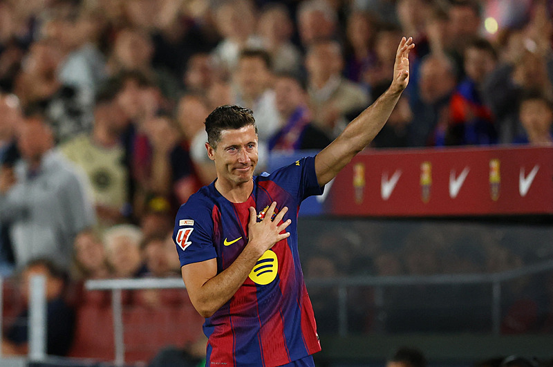 Fenerbahçe’ye Robert Lewandowski müjdesi! İspanyollar duyurdu