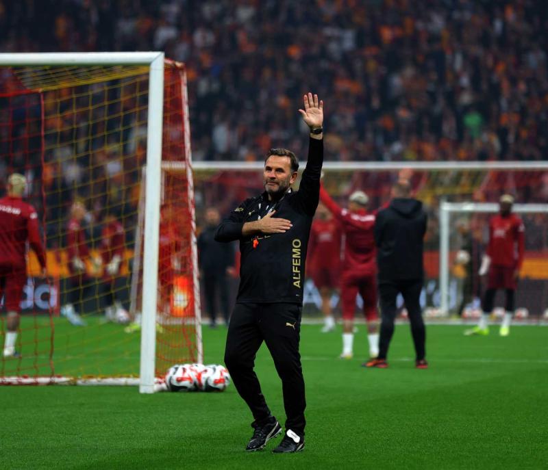 Galatasaray’da Okan Buruk ile Dursun Özbek arasında sözleşme ve transfer toplantısı!