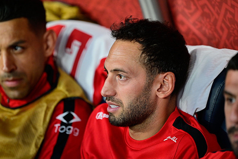 Hakan Safi’den Hakan Çalhanoğlu açıklaması! Transferi böyle duyurdu