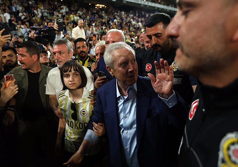FENERBAHÇE TRANSFER HABERİ: Aziz Yıldırım’dan flaş Hakan Çalhanoğlu hamlesi!