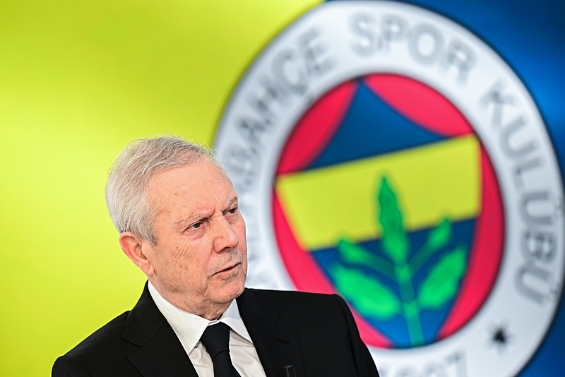 Fenerbahçe ve Galatasaray arasında dev transfer yarışı!