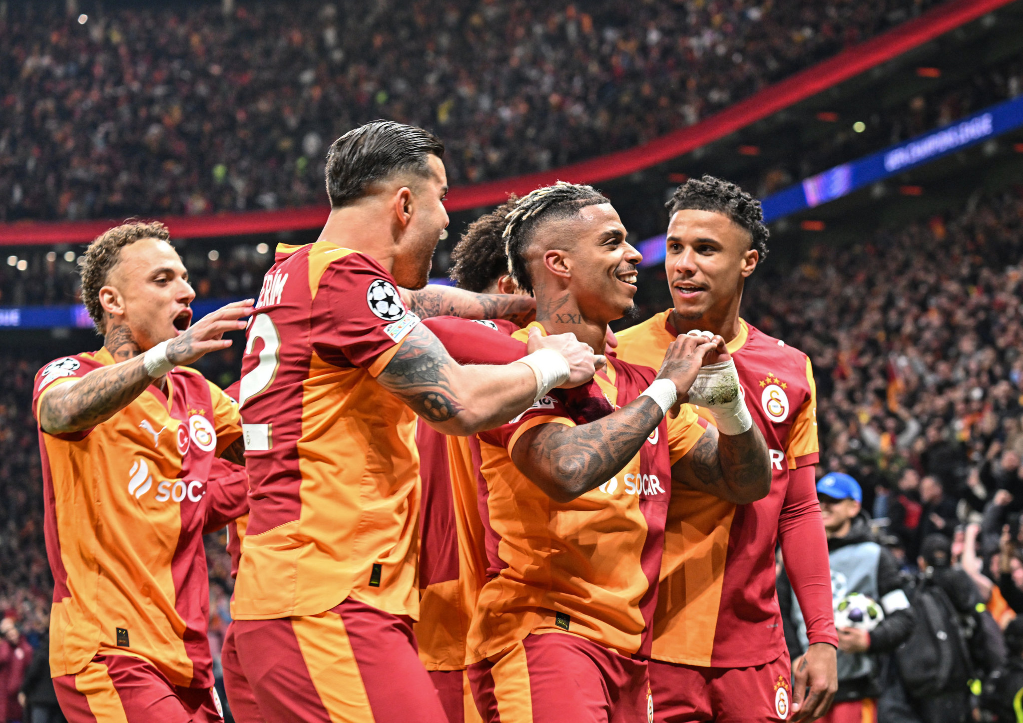 Galatasaray’a transferde dişli rakip! 2 büyük ligden oyuncuya talip var