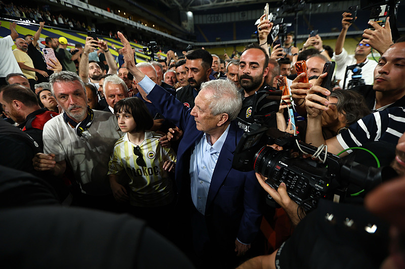 Fenerbahçe’de flaş Aykut Kocaman gelişmesi! Başkan Aziz Yıldırım...