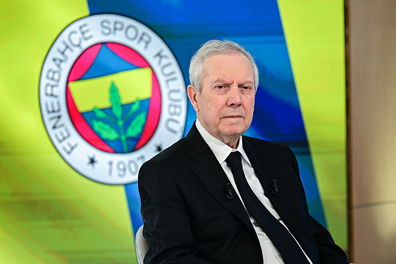 Serhou Guirassy Fenerbahçe’ye transfer olacak mı? Menajeri resmen açıkladı!