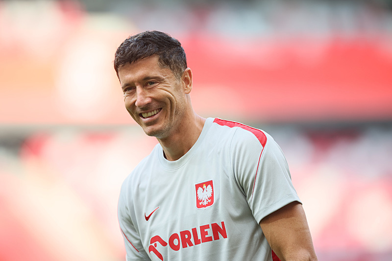 Lewandowski’den Fenerbahçe’ye kötü haber! Transfer görüşmeleri için...