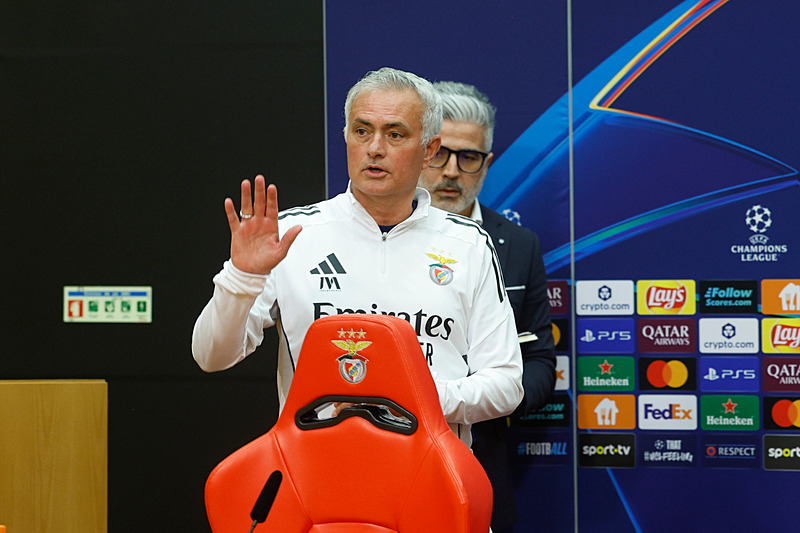 Galatasaray’a transferde Jose Mourinho müjdesi!