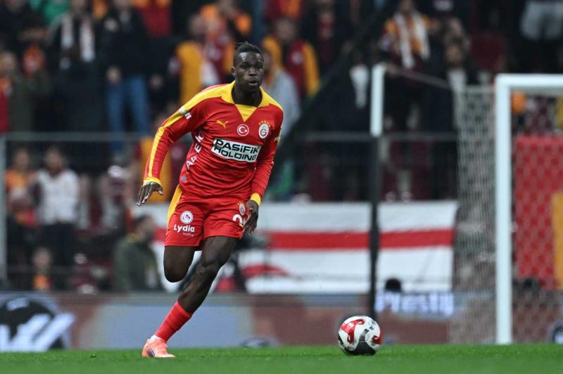 Galatasaray’da gözler Wilfried Singo’da! Avrupa ekipleri peşindeydi