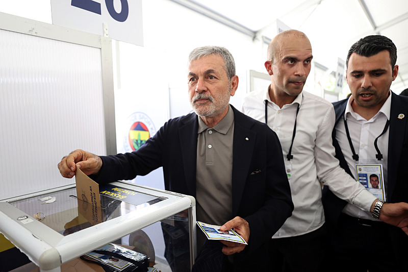 Fenerbahçe’de Aykut Kocaman’ın teknik ekibi belli oluyor!