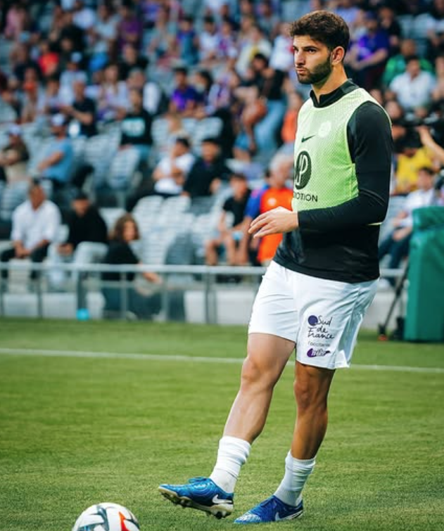 Fenerbahçe ve Galatasaray’dan yeni sezonun ilk transfer derbisi!
