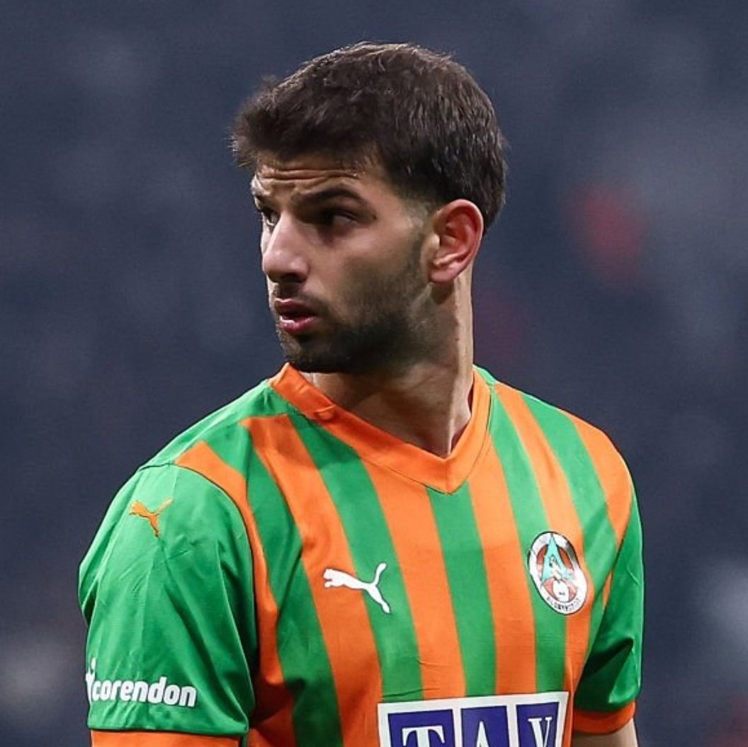 Fenerbahçe ve Galatasaray’dan yeni sezonun ilk transfer derbisi!