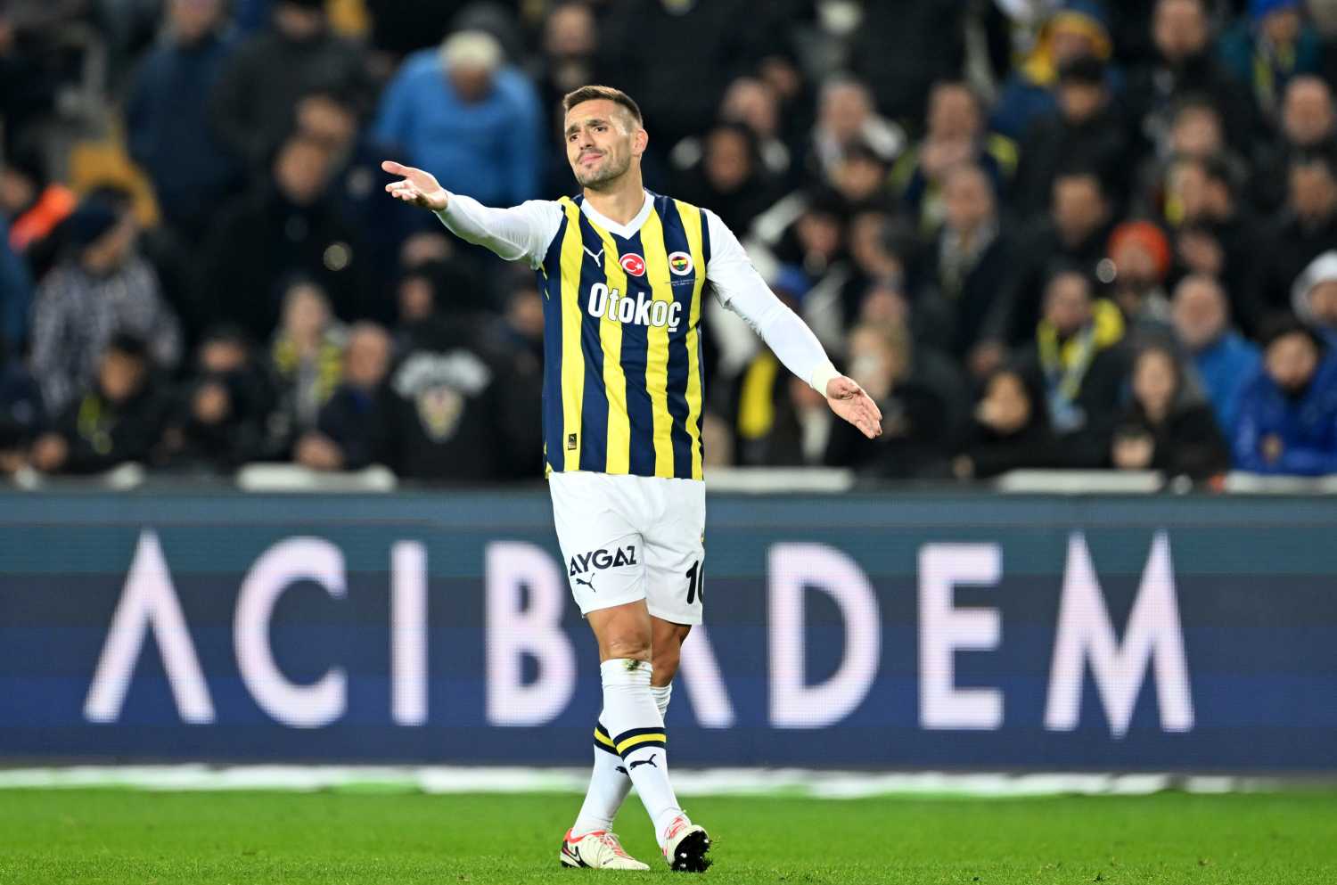 FENERBAHÇE HABERİ: İsmail Kartal’dan o yıldıza sürpriz telefon! Bizzat görüştü ve...