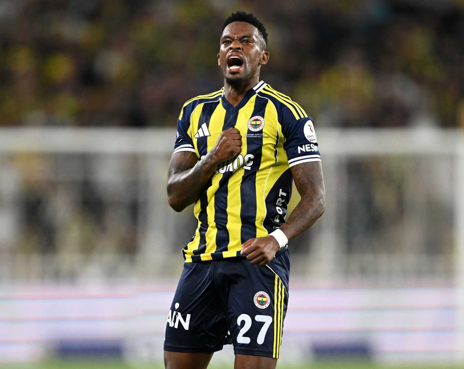 Fenerbahçe’de o oyuncunun kaderi İsmail Kartal’a bağlı! Aziz Yıldırım yıldız isimden hoşnut değil