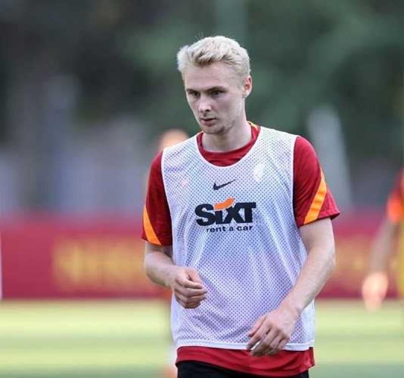 Galatasaraylı o isim Premier Lig yolcusu! Yeni takımı Hull City olacak