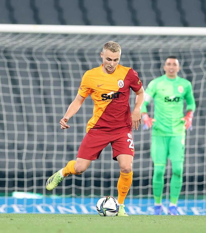 Galatasaraylı o isim Premier Lig yolcusu! Yeni takımı Hull City olacak