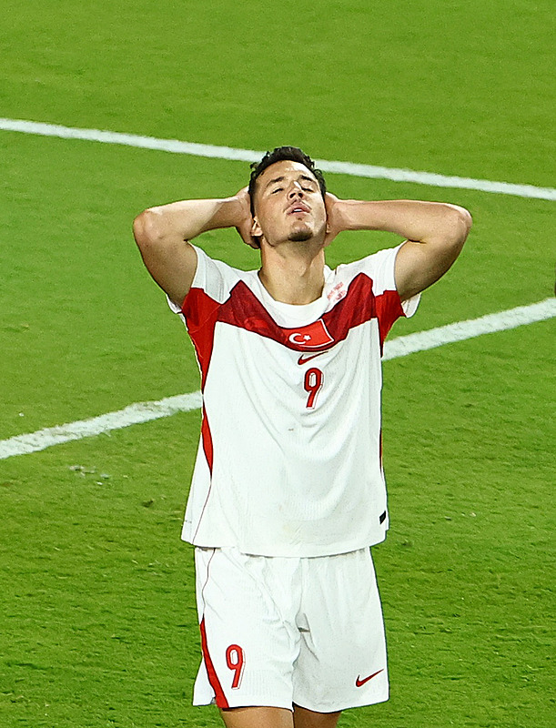 TRANSFER HABERİ: Deniz Gül’den Galatasaray’a haber var! Portekiz basını o gelişmeyi duyurdu