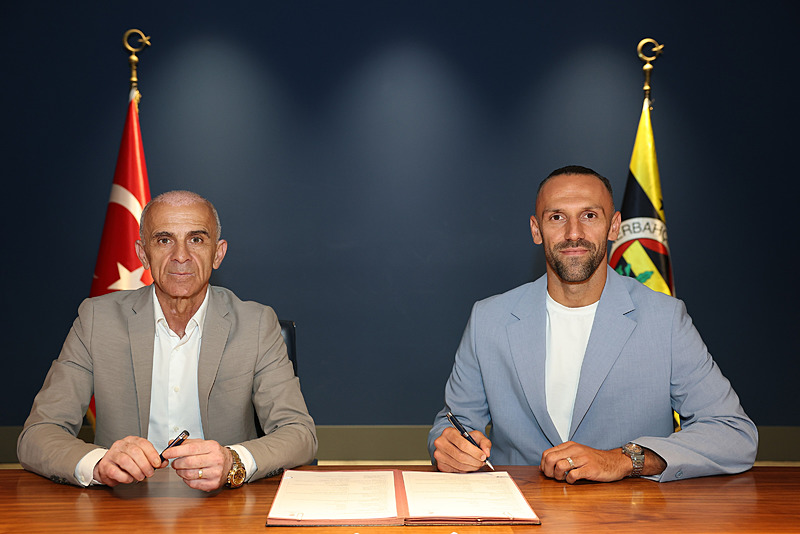 Fenerbahçe’den forvet transferinde ters köşe!
