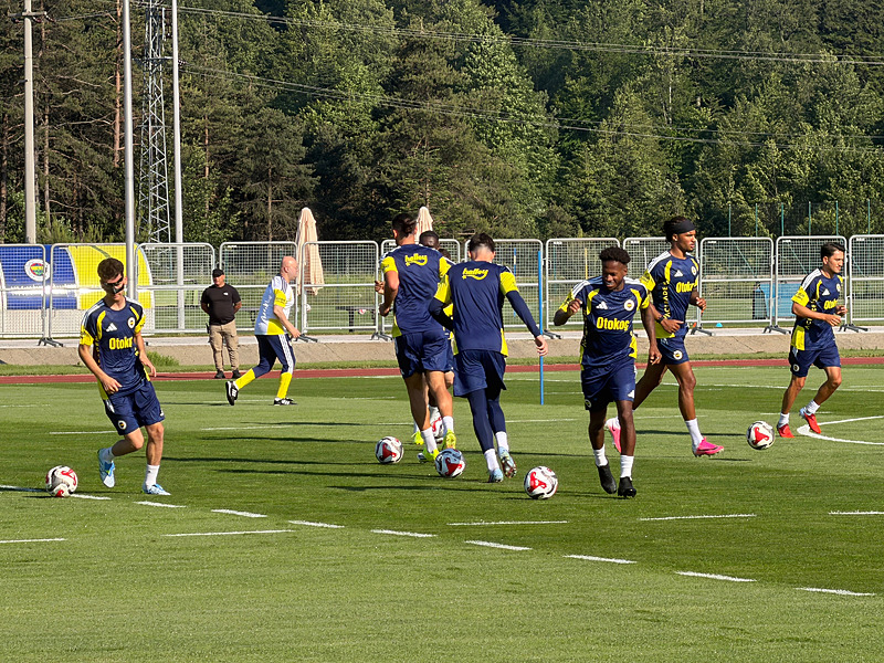 Fenerbahçe’de yıldız isim o tarihte imzayı atacak! Ayrılık planı...