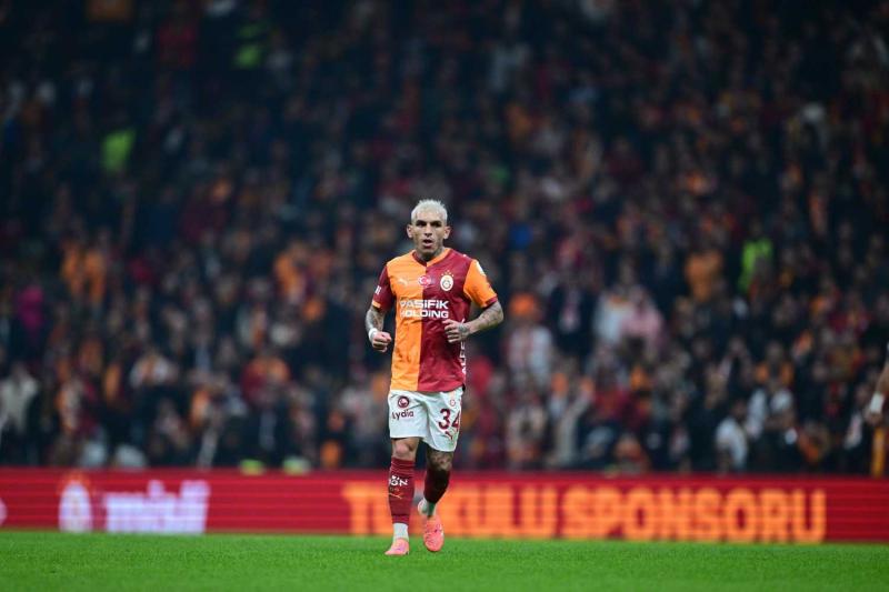Galatasaray’dan yıldız isim için flaş karar!
