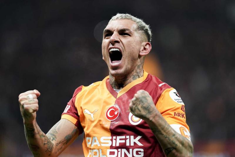 Galatasaray’dan yıldız isim için flaş karar!